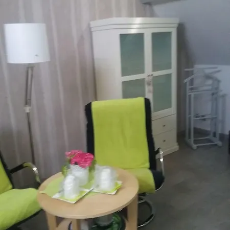 Les Acacias Szálloda