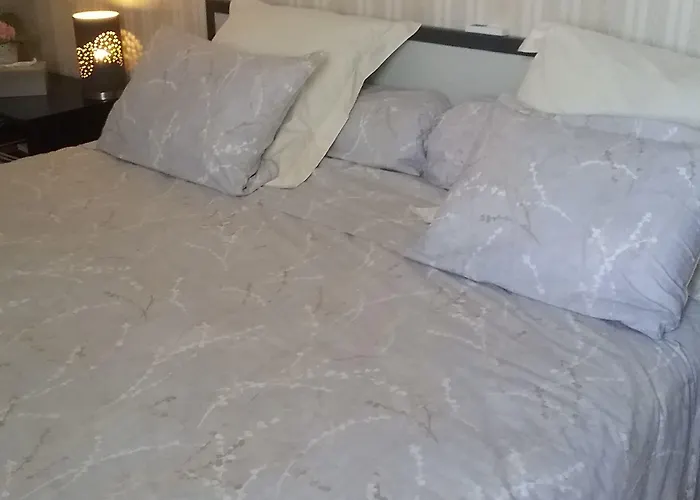 Hotell Les Acacias Treuzy-Levelay