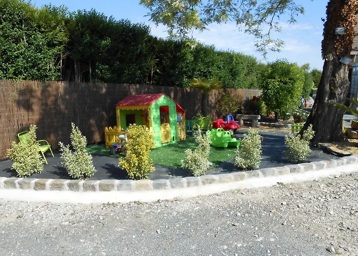 Hotell Les Acacias 3*